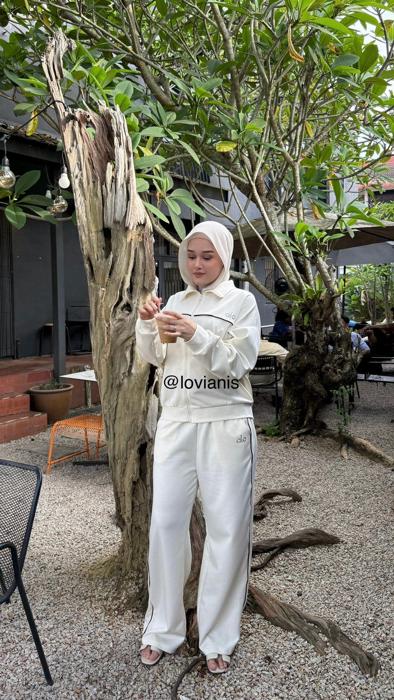 Alo Sporty White Set