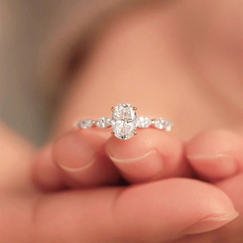 Silver Oval Ring Exquisite Zircon Stones