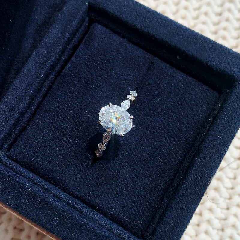 Silver Oval Ring Exquisite Zircon Stones