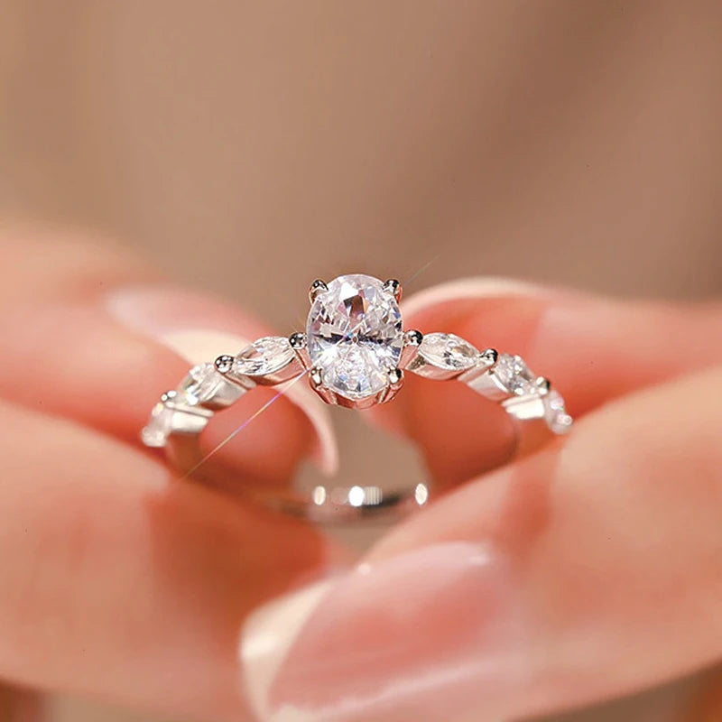 Silver Oval Ring Exquisite Zircon Stones